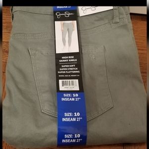 Jessica Simpson Women'sHigh Rise Skinny Ankle …